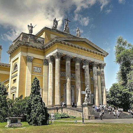 Oliaparman Apartman Eger Kültér fotó