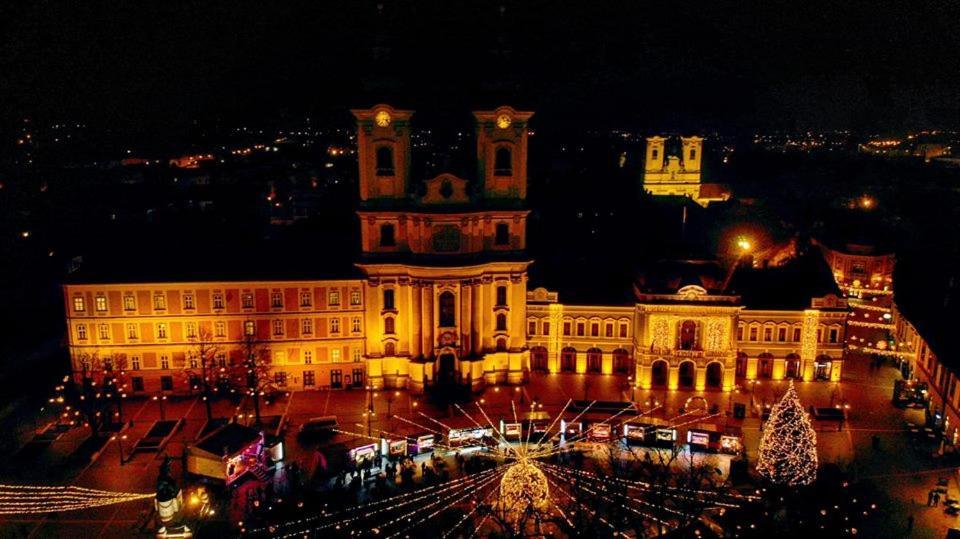 Oliaparman Apartman Eger Kültér fotó